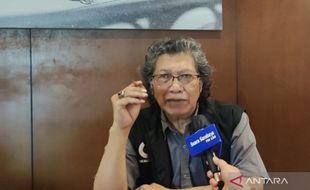 Alami Pendarahan Otak, Cak Nun Dirawat di RSUP dr. Sardjito