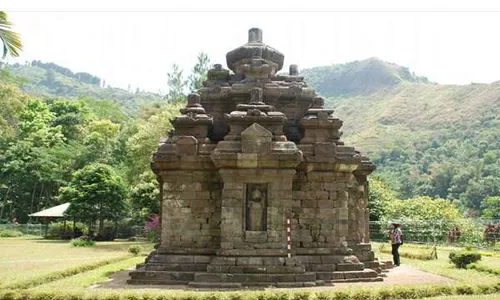 Mengenal Candi Selogriyo di Magelang & Mitos di Baliknya