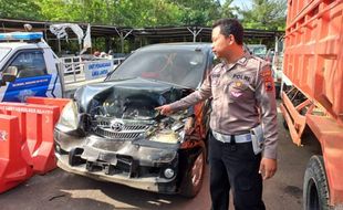 Laka Beruntun 3 Truk & 1 Mobil di Jalan Solo-Jogja Ceper Klaten, 1 Orang Luka