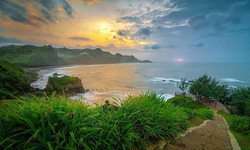 Catat! Ini Deretan Pantai di Jawa Tengah yang Mirip dengan Bali