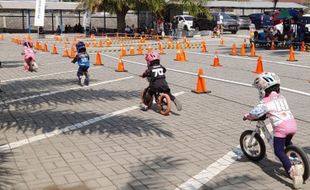 Seru! 128 Anak Usia 3-8 Tahun Adu Skill Balap Sepeda Tanpa Pedal di Boyolali