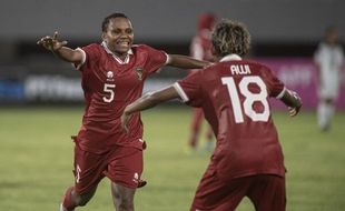 Piala AFF Putri: Babat Timor Leste 7-0, Gelandang Indonesia Ayunda Hattrick