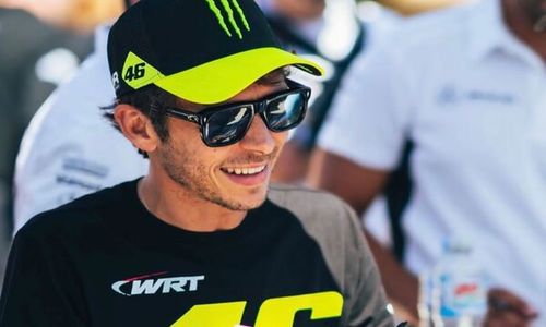 Kekasih Dapat Firasat Sebelum Rossi Putuskan Pensiun dari MotoGP, Ini Kisahnya