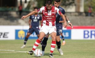 Hasil Persis vs Arema FC 1-1: Kiper Singo Edan Julian Schwarzer Tampil Gemilang