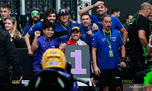 Jos! Pembalap Indonesia Ini Raih Juara Perdana di World Supersport 300 Ceko