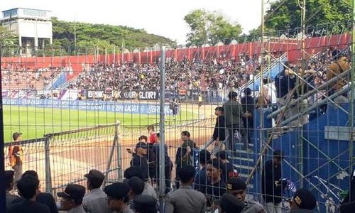 Puluhan Suporter Diamankan Polisi di Laga Persik kontra Arema FC