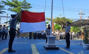 Upacara dengan Seragam Baru Jadi Puncak Peringatan Hari Dharma Karya Dhika 2023