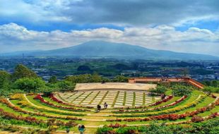 Menikmati Keindahan 4 Gunung sekaligus di Agrowisata Kopeng Gunungsari Semarang