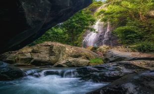 Daftar 3 Pesona Air Terjun di Pati, Nomor Terakhir Berlokasi di Tengah Hutan