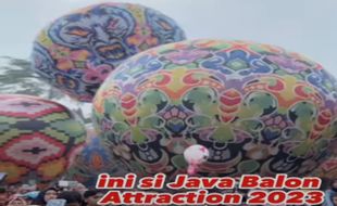 Ketika Puluhan Balon Udara Hiasi Langit di Kalianget Wonosobo