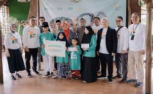 Milad ke-1, BSI Maslahat Semarang Bahagiakan Yatim Duafa di Saloka Theme Park