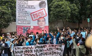 Aksi Mahasiswa Solidaritas BEM Indonesia Desak KPK Tangkap Harun Masiku