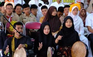 Keseruan Apresiasi Seni dan Parade Ekskul di MPLS SMA Batik 1 Solo