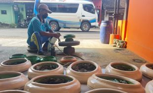 Menengok Kerajinan Keramik, Sanggul, dan Rebana di Brebes