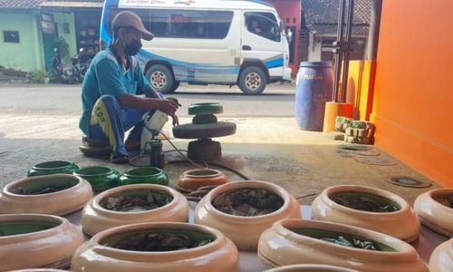 Menengok Kerajinan Keramik, Sanggul, dan Rebana di Brebes