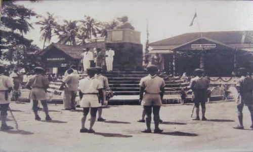 Kilas Balik Soekarno Resmikan Patung Dada Ranggawarsita di Museum Radya Pustaka