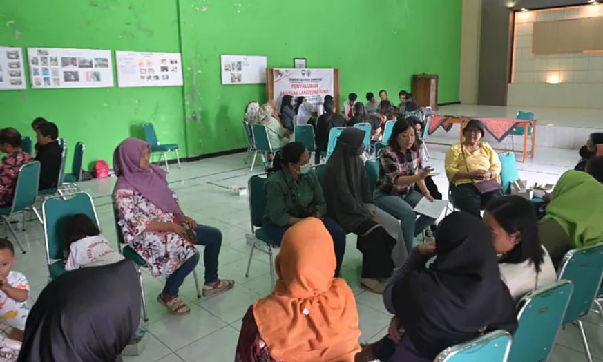 Tim PKM UKSW Tingkatkan Kreativitas UPPKS Binaan di Kampung KB Desa Samirono