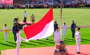 Momen Mangkunagoro X Pimpin Upacara HUT ke-78 RI di Stadion Sriwedari Solo