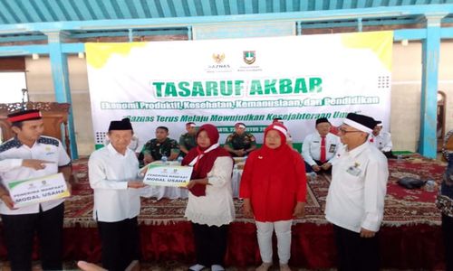 Salurkan Bantuan Alat Usaha, Baznas Solo Perkuat Pemberdayaan Ekonomi Umat