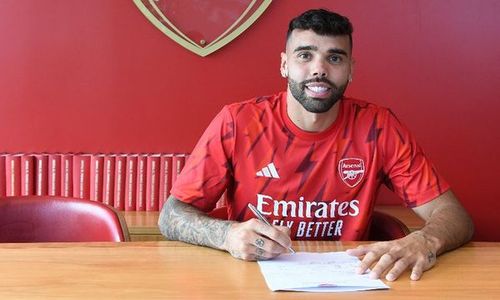 Arsenal Pinjam Kiper Brentford untuk Satu Musim Plus Opsi Permanen