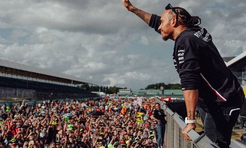 Lewis Hamilton Bantah Isu Kehilangan Motivasi di Mercedes