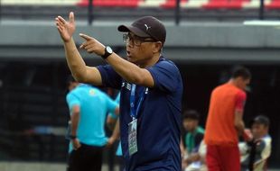 Arema FC Belum Pernah Menang dan Jadi Juru Kunci, Pelatih Joko Susilo Dicopot