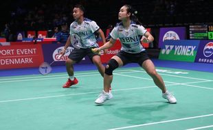 Kaki Kanan Lisa Mendapat Perawatan di Babak 32 Besar Kejuaraan Dunia BWF 2023