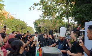 Semarakkan HUT ke-78 RI, MODENA Masak Besar 500 Porsi di CFD Solo