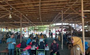 Ribuan Orang Serbu Pasar Kuliner di Alun-alun Wonogiri, Intip Yuk Menunya