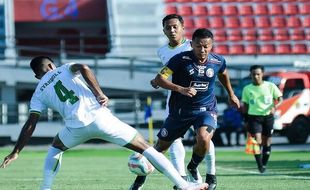 Hasil Lengkap Pekan ke-10 Liga 1: Persis Keok, Arema Raih Kemenangan Pertama