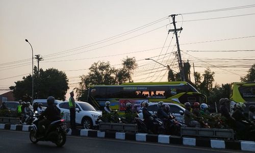 Jatingaleh Semarang Macet Jelang Apel Siaga PDIP, Netizen: Wayahe Balik Kerjo