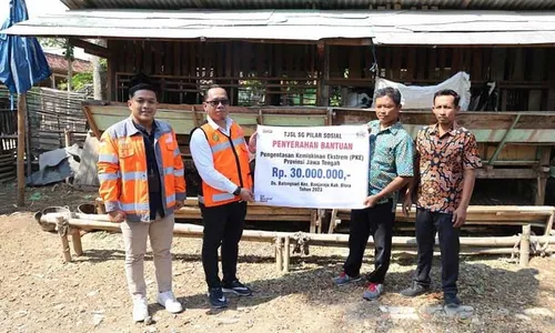 Ikut Entaskan Kemiskinan di Jateng, Semen Gresik Salurkan Bantuan Rp215 Juta