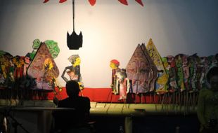 Tak seperti Biasanya, Warga Ngalas Klaten Rayakan HUT RI dengan Wayang Kardus