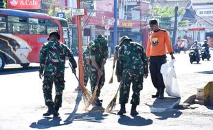 Di Hari Memungut Sampah Sedunia, Bupati Karanganyar Puji Desa Paulan Colomadu