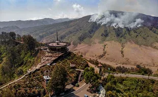 Kebakaran Hutan dan Lahan Gunung Bromo, Area Terbakar Capai 274 Hektare