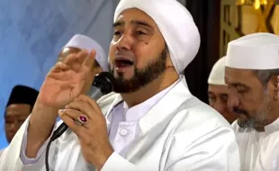 Kali Pertama ke Masjid Sheikh Zayed, Habib Syech: Masjid Ini Mengubah Kota Solo