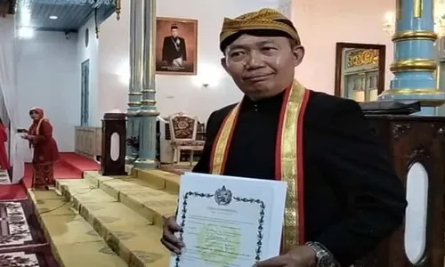 Ketua Umum Senkom Mitra Polri Diberi Gelar Kanjeng Pangeran Keraton Solo