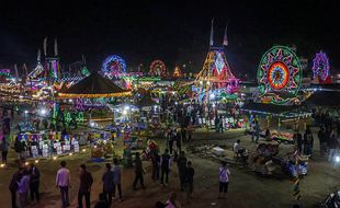 Potret Ramainya Pasar Malam Sekaten Solo, Ada Banyak Wahana Permainan Seru