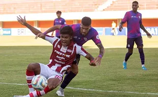 Tak Bisa Dapatkan Ramadhan Sananta, PSIS Semarang Bidik Hokky Caraka