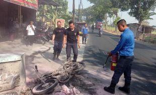 Ditabrak Vario di Tasikmadu Karanganyar, Motor Honda Win Ludes Terbakar