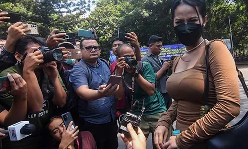 Siskaeee Datangi Polda Metro, Diperiksa Terkait Rumah Produksi Film Porno