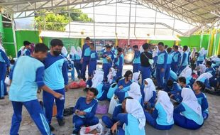 Ketimbang Dibakar, Siswa SMPN 1 Jogonalan Klaten Ubah Sampah Kering Jadi Pupuk