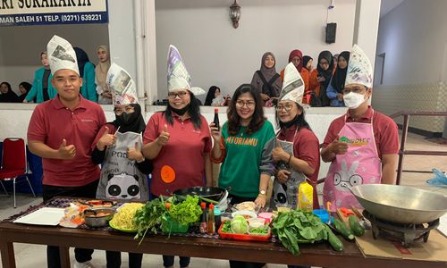 RRI Solo Rayakan Hari Radio dengan Lomba Masak Bakmi Goreng