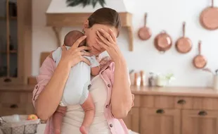 Apa Itu Baby Blues Syndrome Seperti Diduga Diidap Ibu Pembuang Bayi di Stasiun