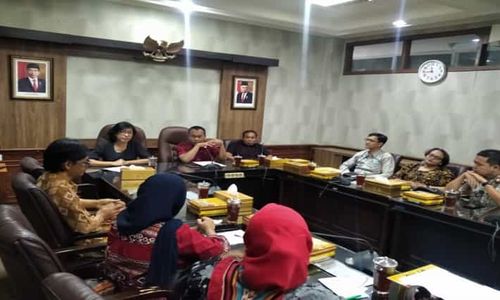 Terganggu Proyek RS Kasih Ibu Solo, Warga Purwosari Audiensi ke DPRD