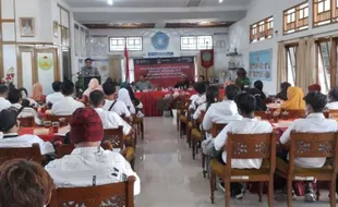 Puluhan ODHA Klaten Dapat Bantuan Mulai Usaha Angkringan hingga Ternak Bebek