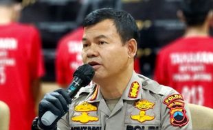 Jenazah Polisi Kendal Brigpol Setyo Diterbangkan melalui Bandara Juanda