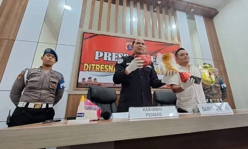 TKI Ilegal Ditangkap karena Diduga Jualan Sabu-Sabu