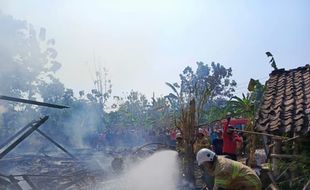 Rumah Dihuni 2 Orang Lansia di Burikan Cawas Klaten Ludes akibat Kebakaran