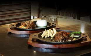 Pencinta Kuliner Merapat, Nikmati Menu Lezat Solo Paragon Hotel & Residences!